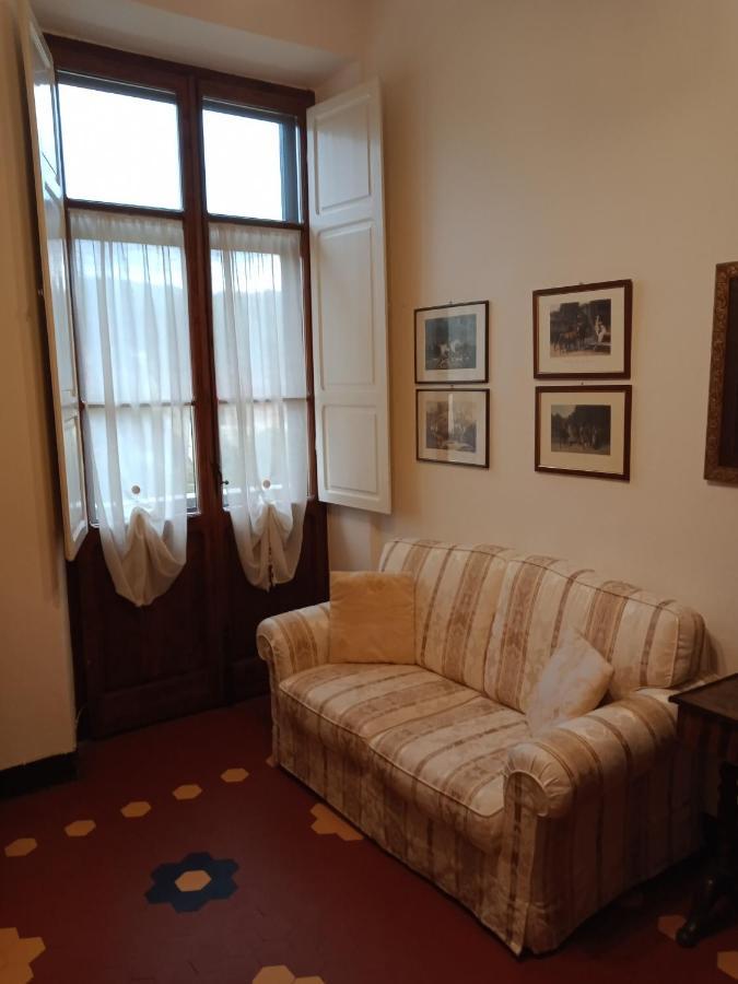 Casa Con Vista - Border House - Pontremoliアパートメント エクステリア 写真